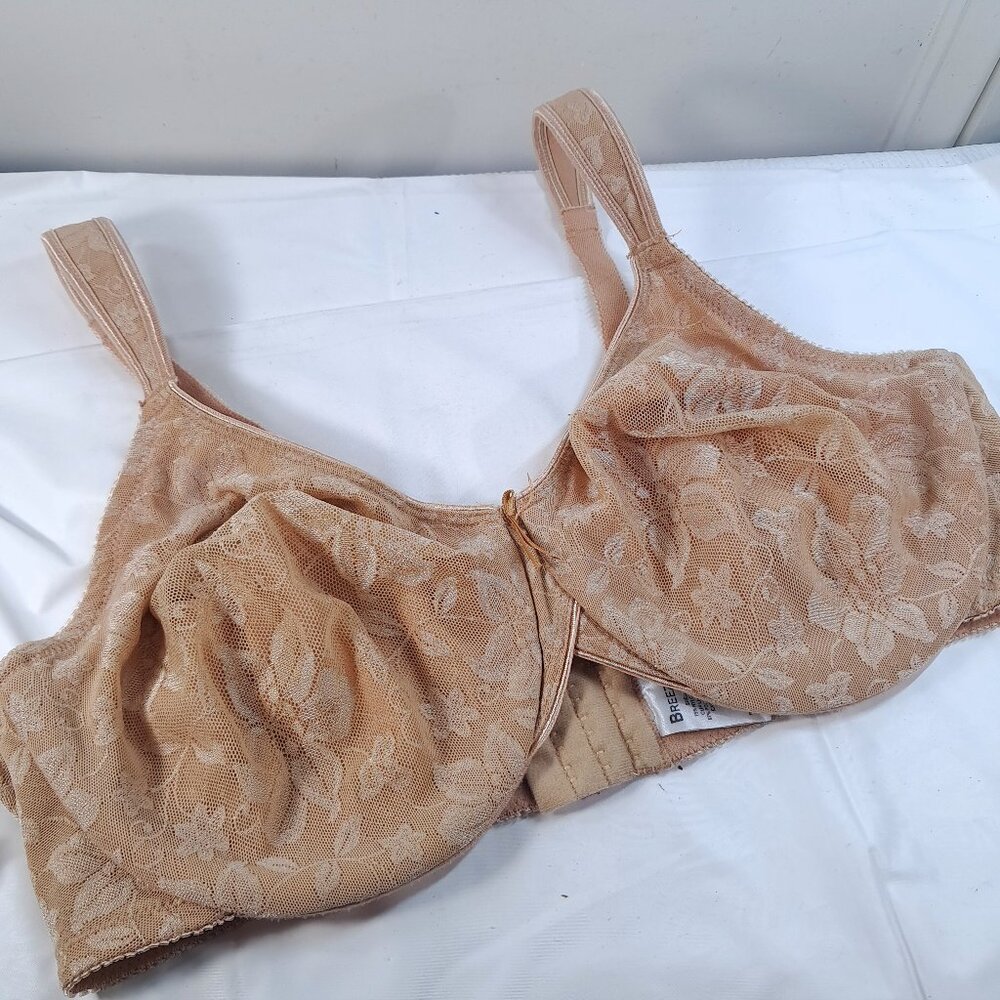 Breezies Bra‎ 40D 40 D Lace Underwire floral flowers ultimair cup lining A80464